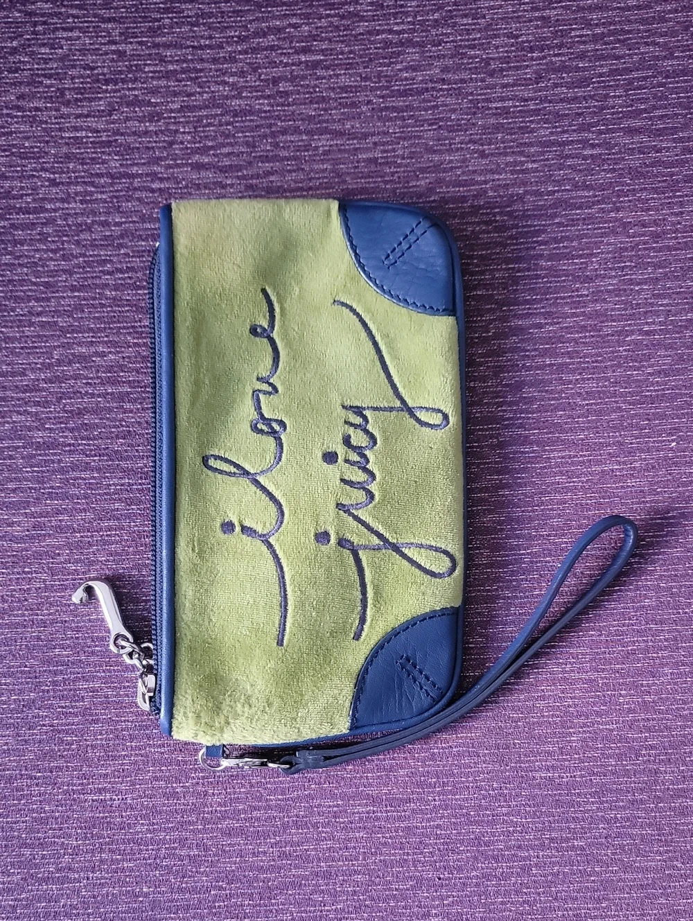 Juicy Couture stylish juicy